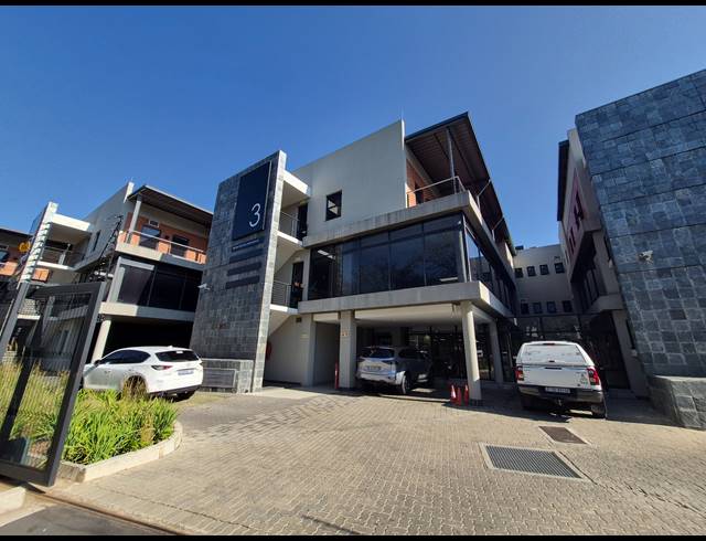 306M² OFFICE TO LET IN WAVERLEY